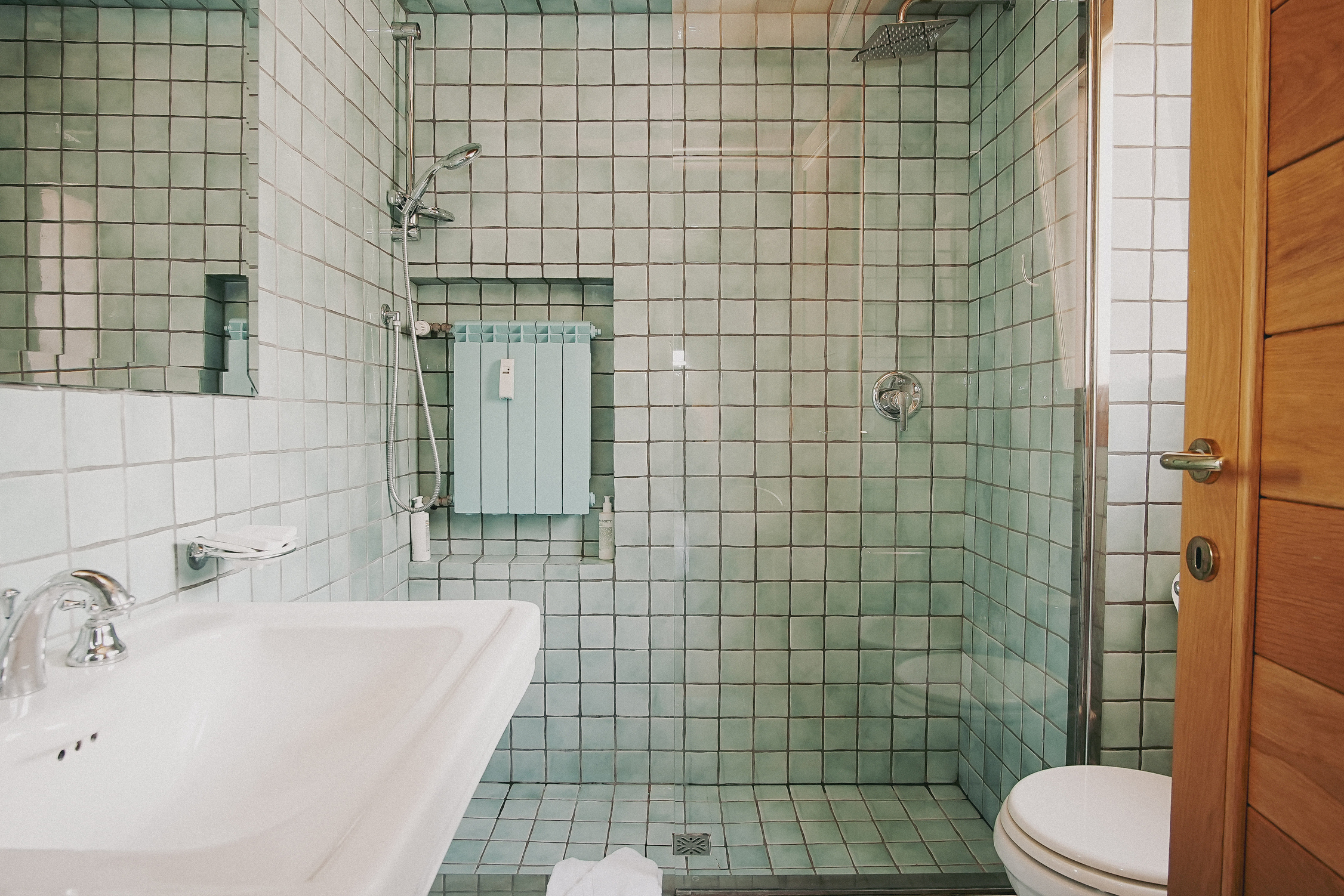 designed guest rooms in rome