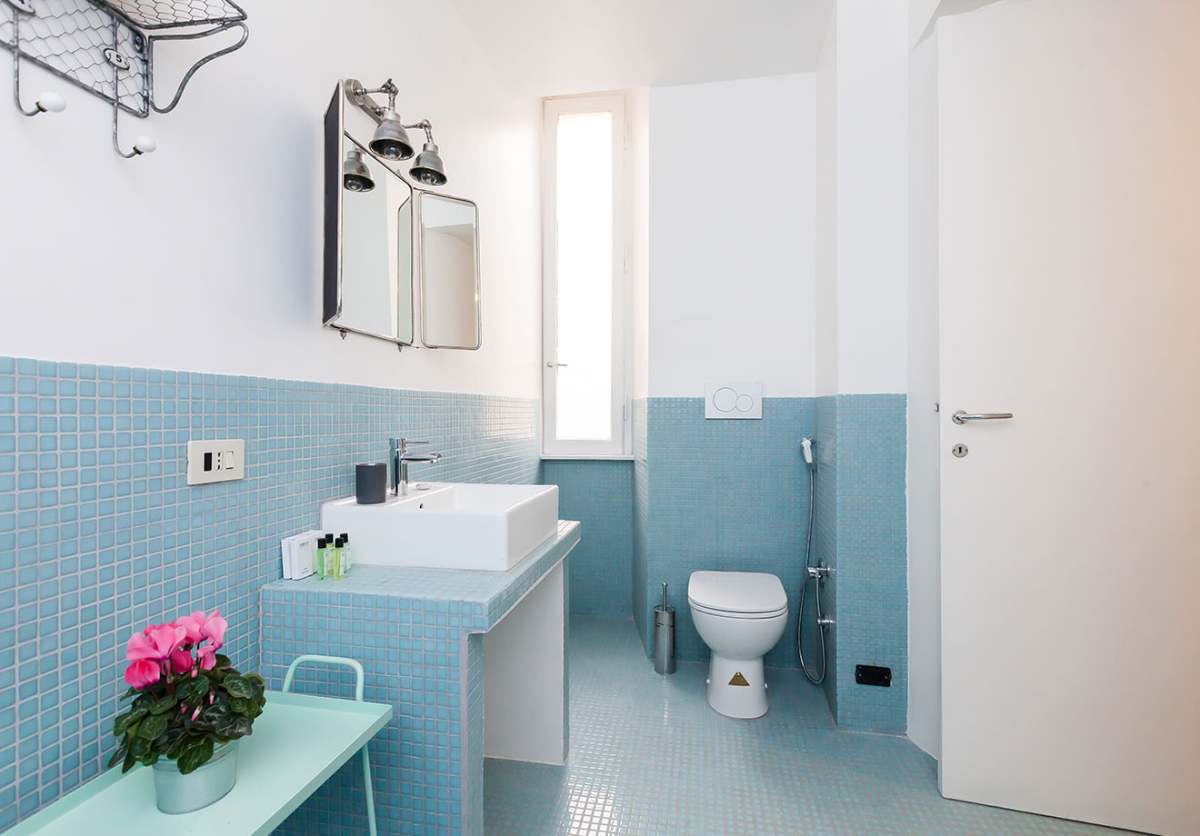 designed guest rooms in rome